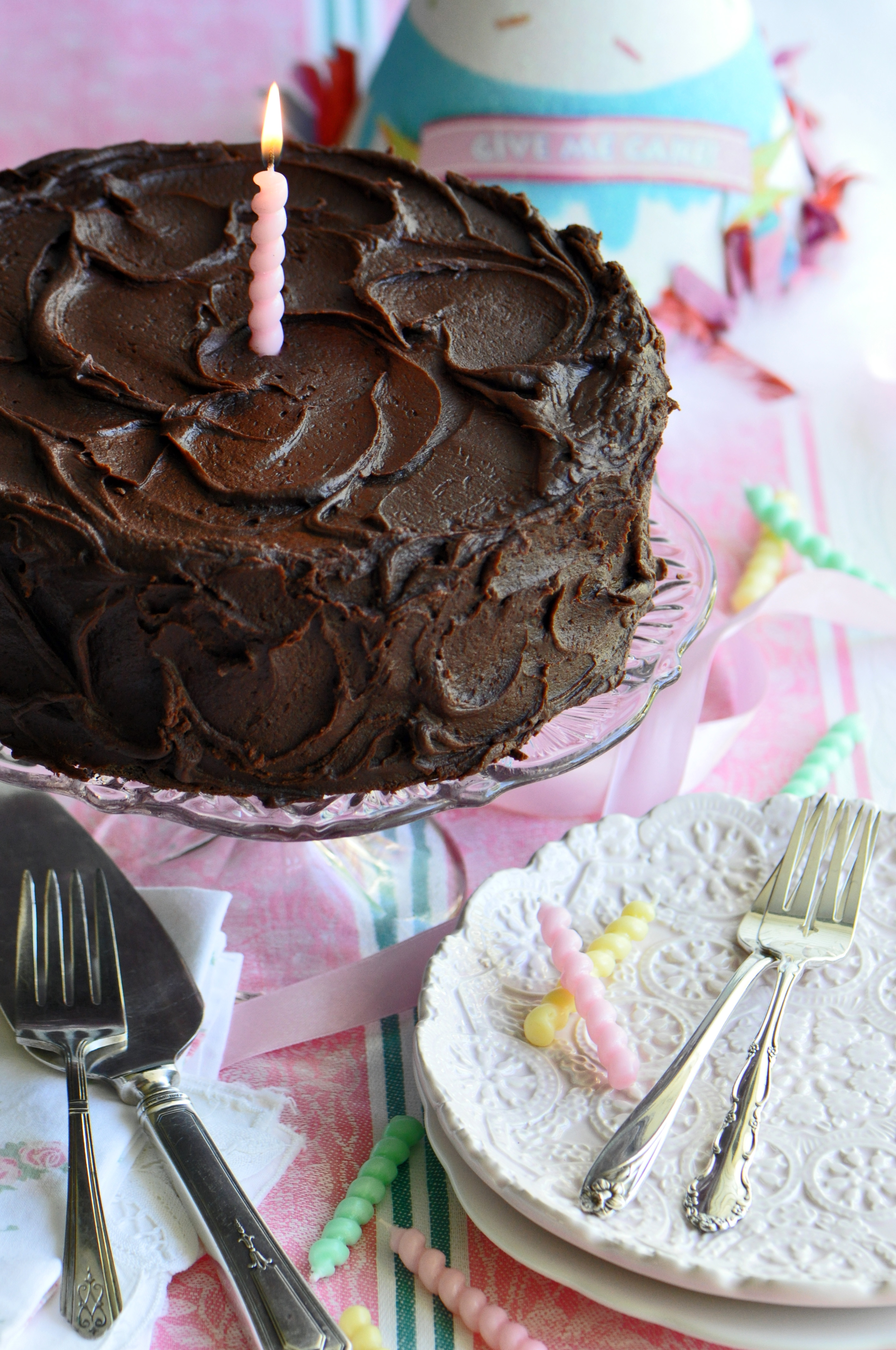 Chocolate Fudge Birthday Cake Baking Recipe